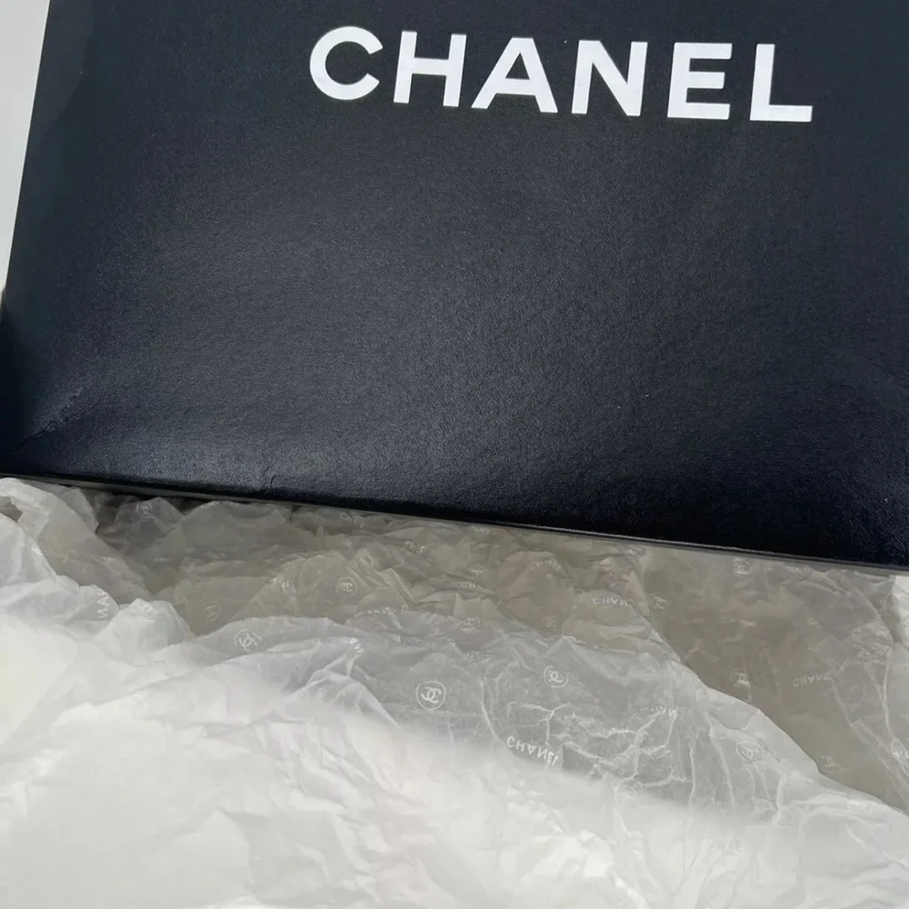 Vintage 90’s Chanel Caviar Leather Pebbled Logo Embossed Stitch Shoulder Bag Y2K